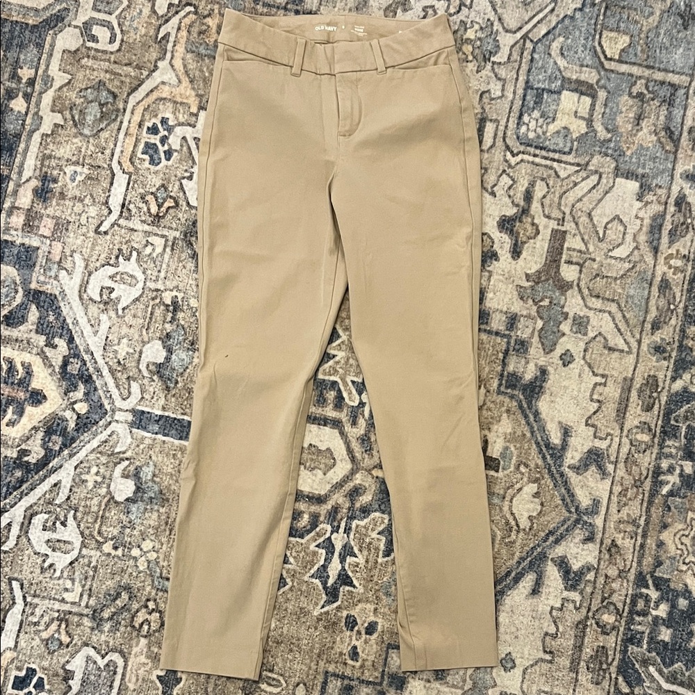 Old Navy High-Rise Pixie Pants